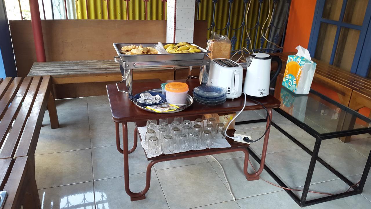 Centro Hostel Labuan Bajo Extérieur photo