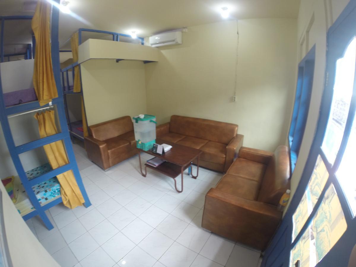 Centro Hostel Labuan Bajo Extérieur photo